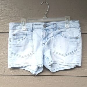 Mossimo LIGHT WASH back flap pocket short shorts 11